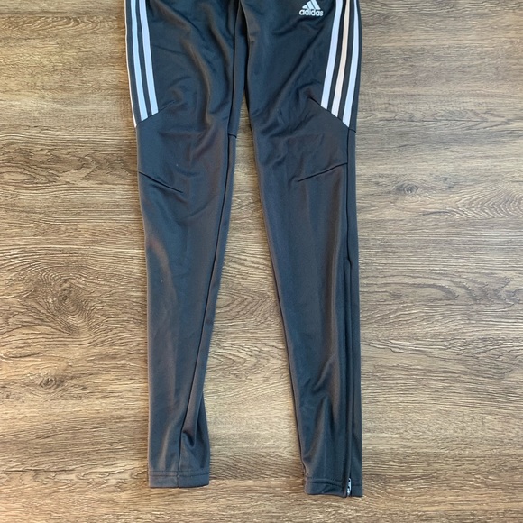 Adidas pants - women’s XXS - BNWT - Picture 3 of 3